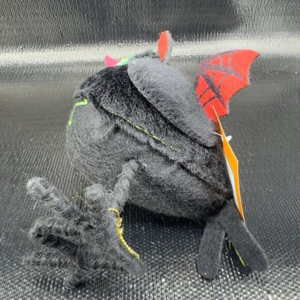 Target Hyde & EEK‎ Featherly Friends Fabric Bird 2024 With Tags Figure Batrick